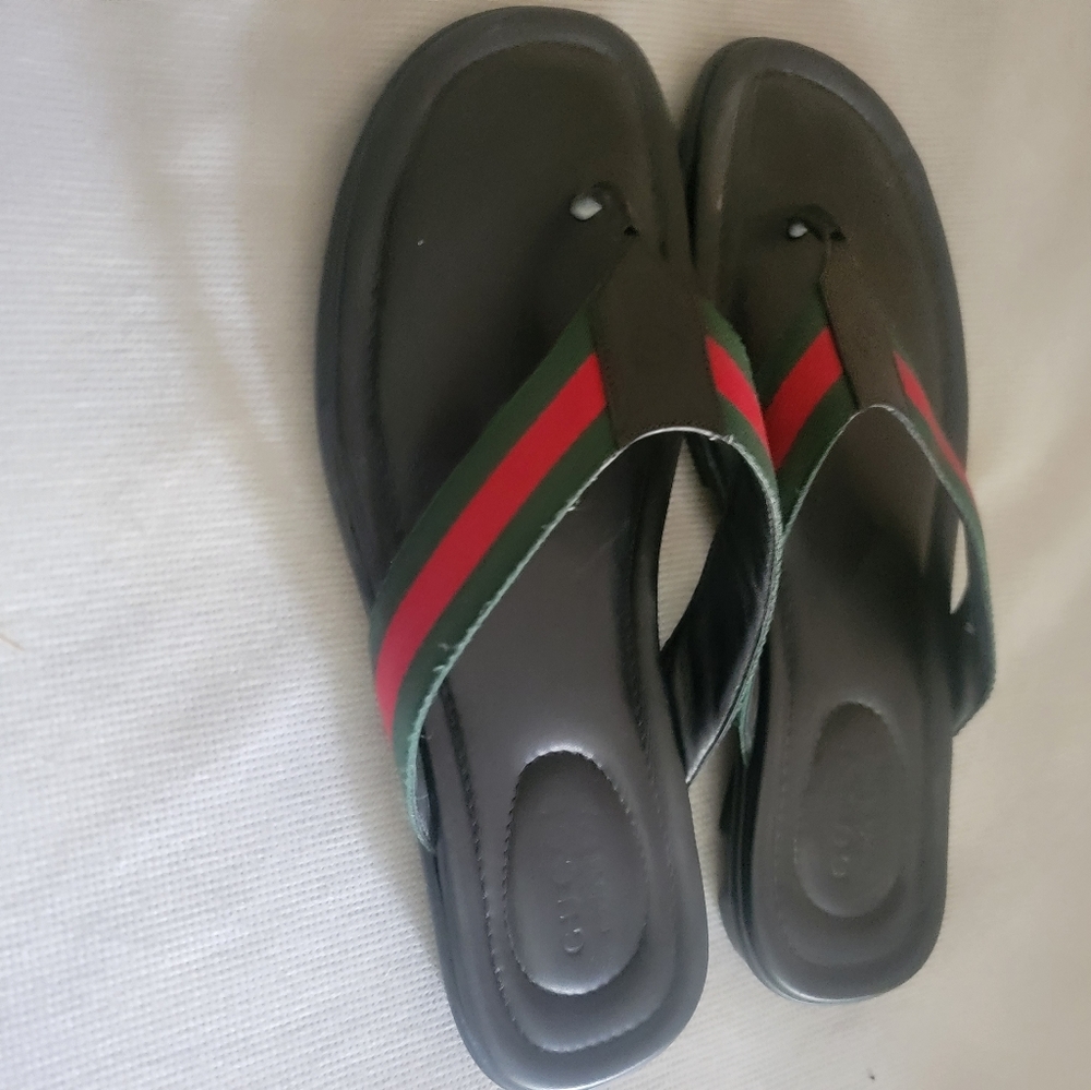 Men Gucci sandals